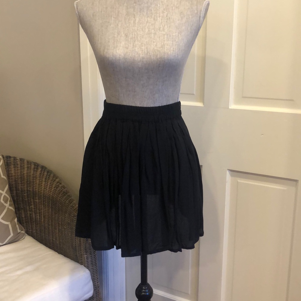 Aeropostale Black Flowy Skirt